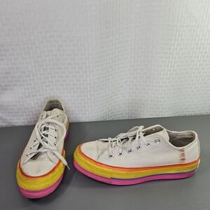 Converse Chuck Taylor All Star Rainbow platform canvas sneakers size 7.5